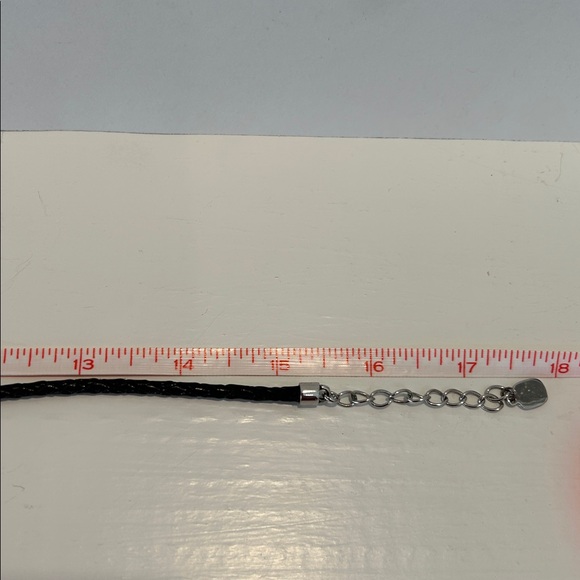 Lauren Ralph Lauren silver medallion choker necklace leather cord adjusts 15-18 - Picture 6 of 8